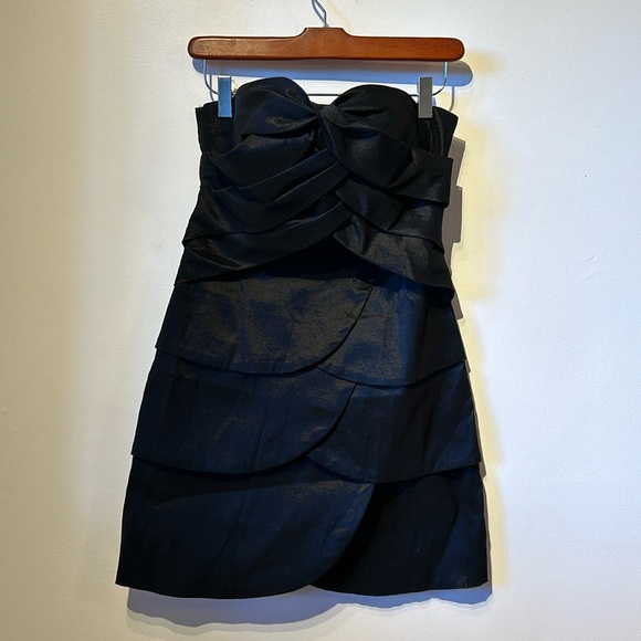 Romeo & Juliet Black Strapless Halter size L stretchy layered EUC prom club bra - Picture 1 of 8